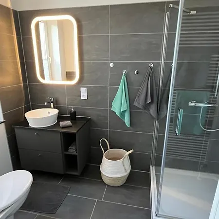 Apartment Ferienwohnung Mit Warnowblick Rostock